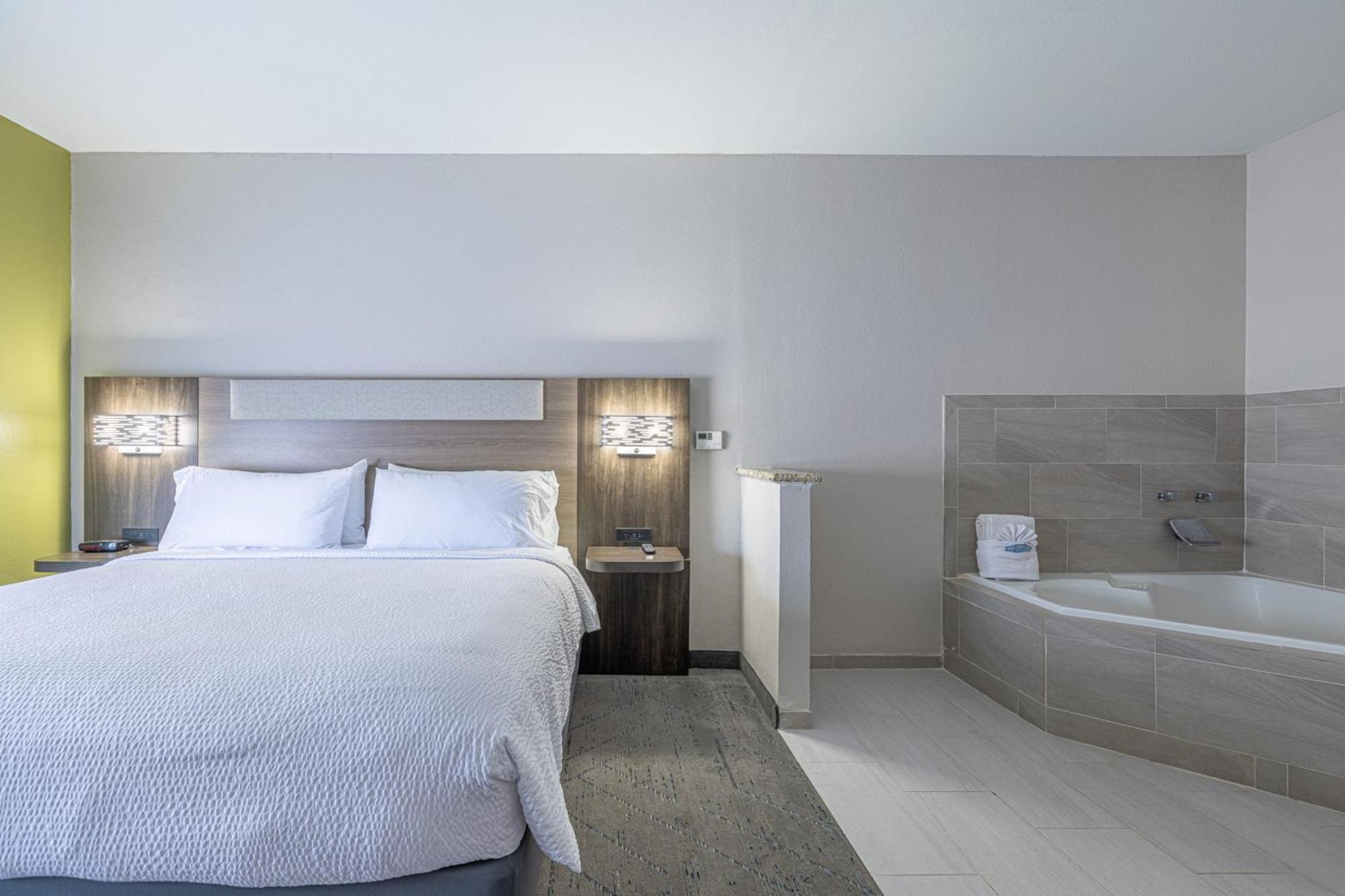 Holiday Inn Express & Suites College Station By Ihg Eksteriør bilde
