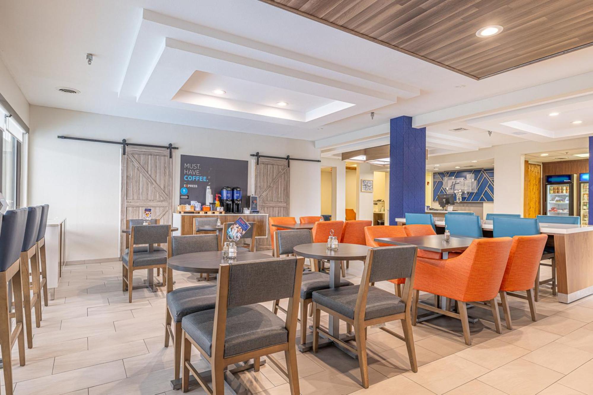 Holiday Inn Express & Suites College Station By Ihg Eksteriør bilde