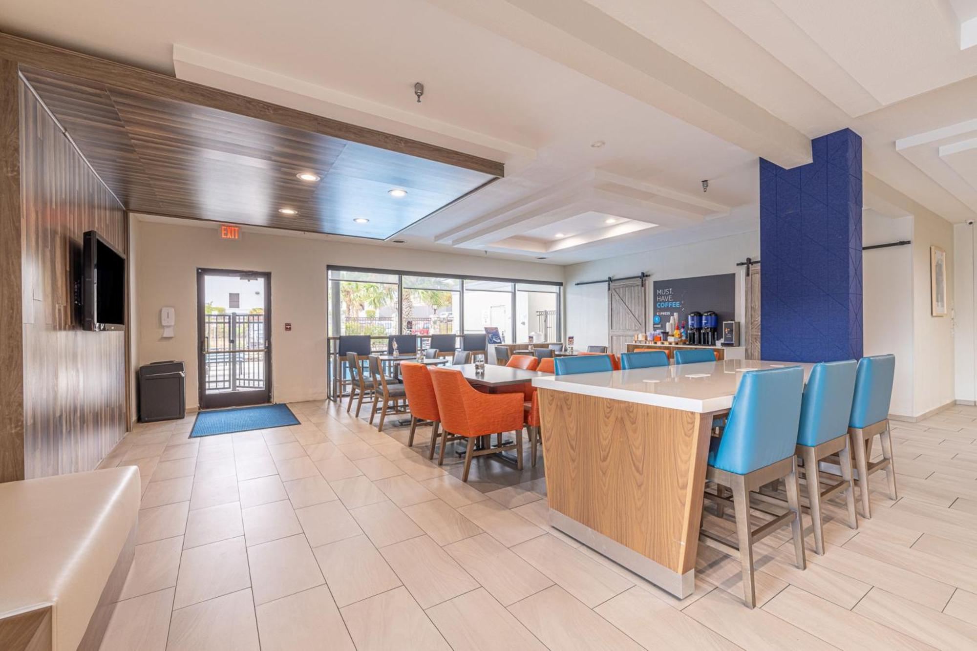 Holiday Inn Express & Suites College Station By Ihg Eksteriør bilde